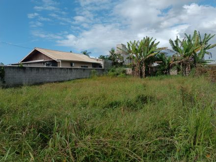 Ref.: T-066 Terreno alto, seco e pronto para construir em Itapoá - SC